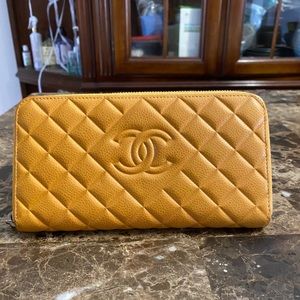 Chanel Zippy Long wallet